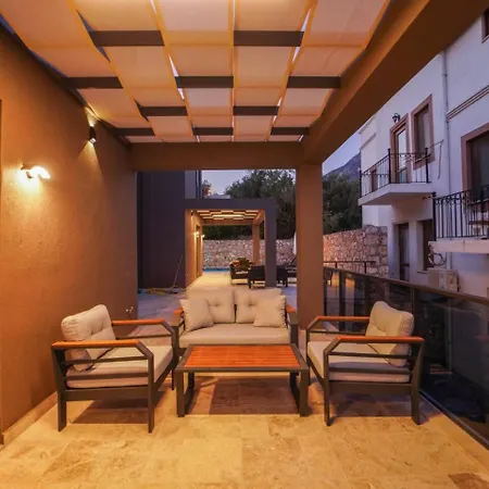 Vila Muhil Kalkan *