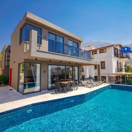 Muhil Kalkan *